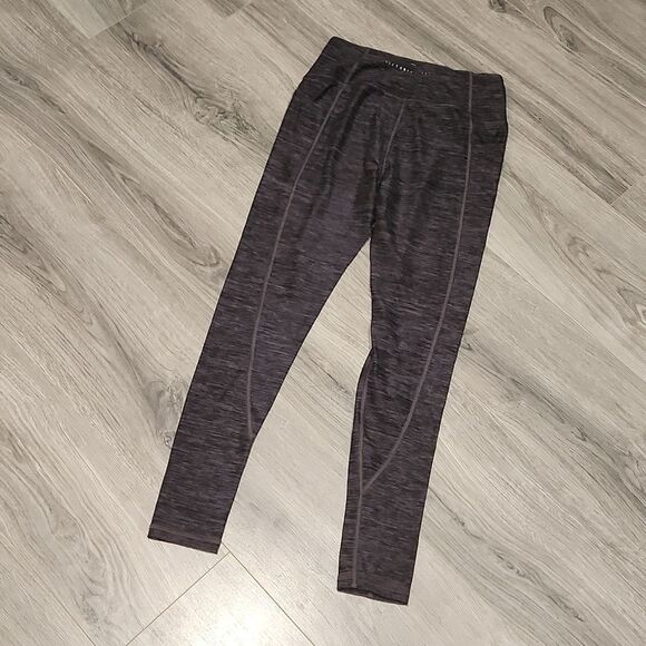 Victoria Secret Heathered Gray Pocket Leggings - Picture 8 of 8